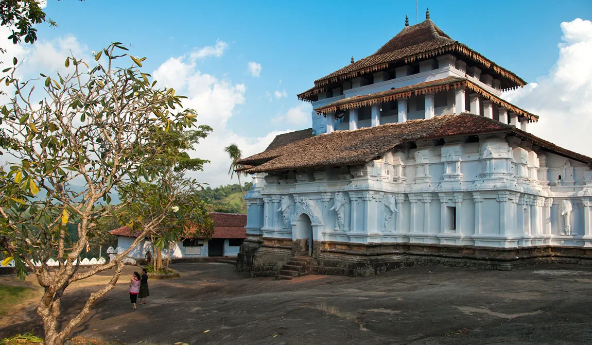 Lankatilaka Vihara